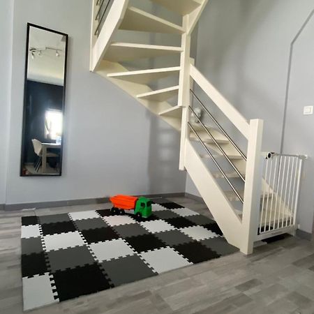 Next2Airport - Appartement House Of Lions 然萨特 外观 照片